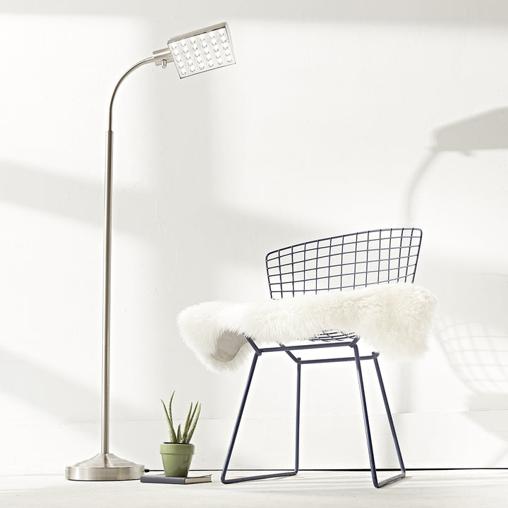 4cJS3R2hF8Vq4yQKd8dUFV