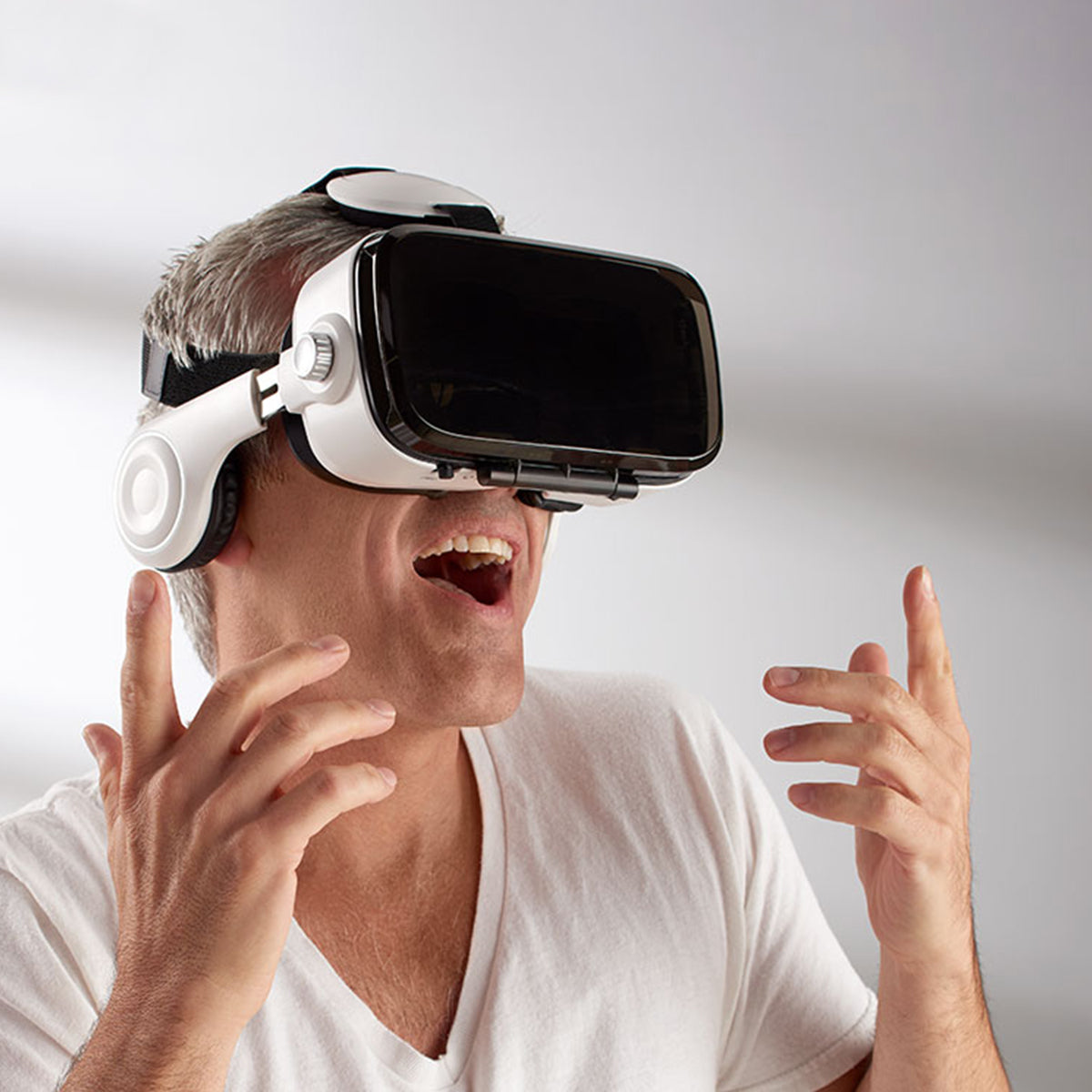 Sharper Image VR Headset | Bluetooth Virtual Reality Headset