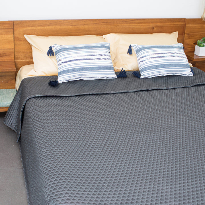 1NyFKR5a9RUK1l7iYv7HW3