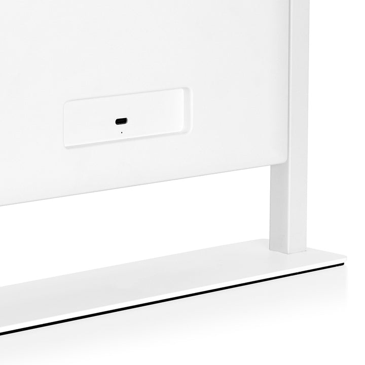 3TsrVUHEo5Qy9IuhMkRnTt