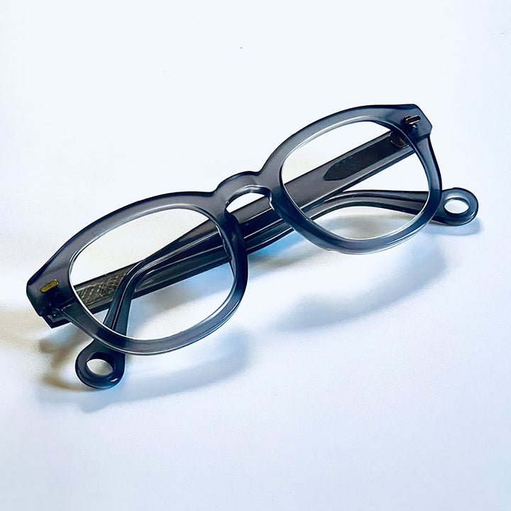 Fog-Free Shower Readers