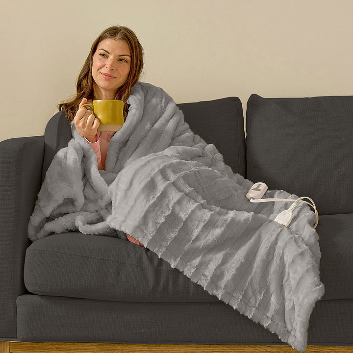 Oversized Faux Fur Heated Throw
