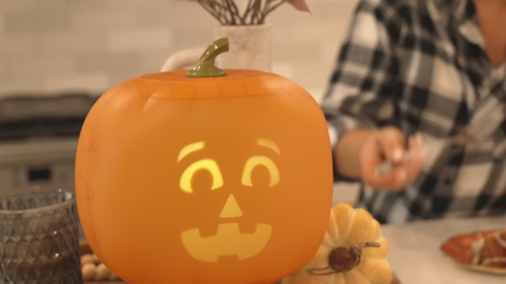 Interactive Halloween Decor (Set of 2)